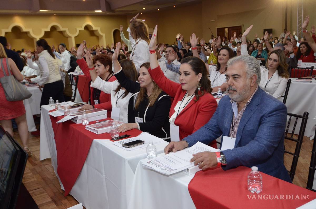 $!Definen el futuro del PRI; revisan Declaración de Principios en Saltillo