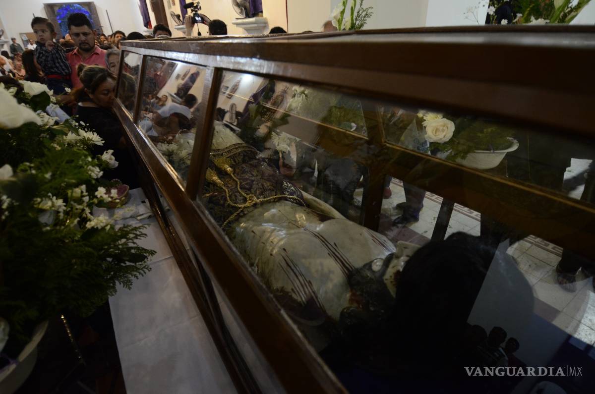 $!Más de 12 mil personas acudieron a Procesión de Silencio en Viesca