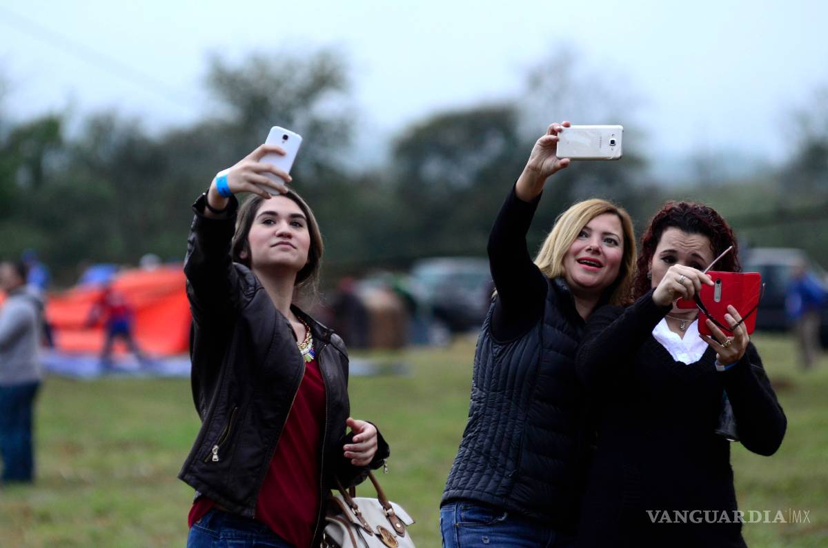 $!Santiago, Nuevo León: Luz, color y gastronomía en Festival Cielo Mágico