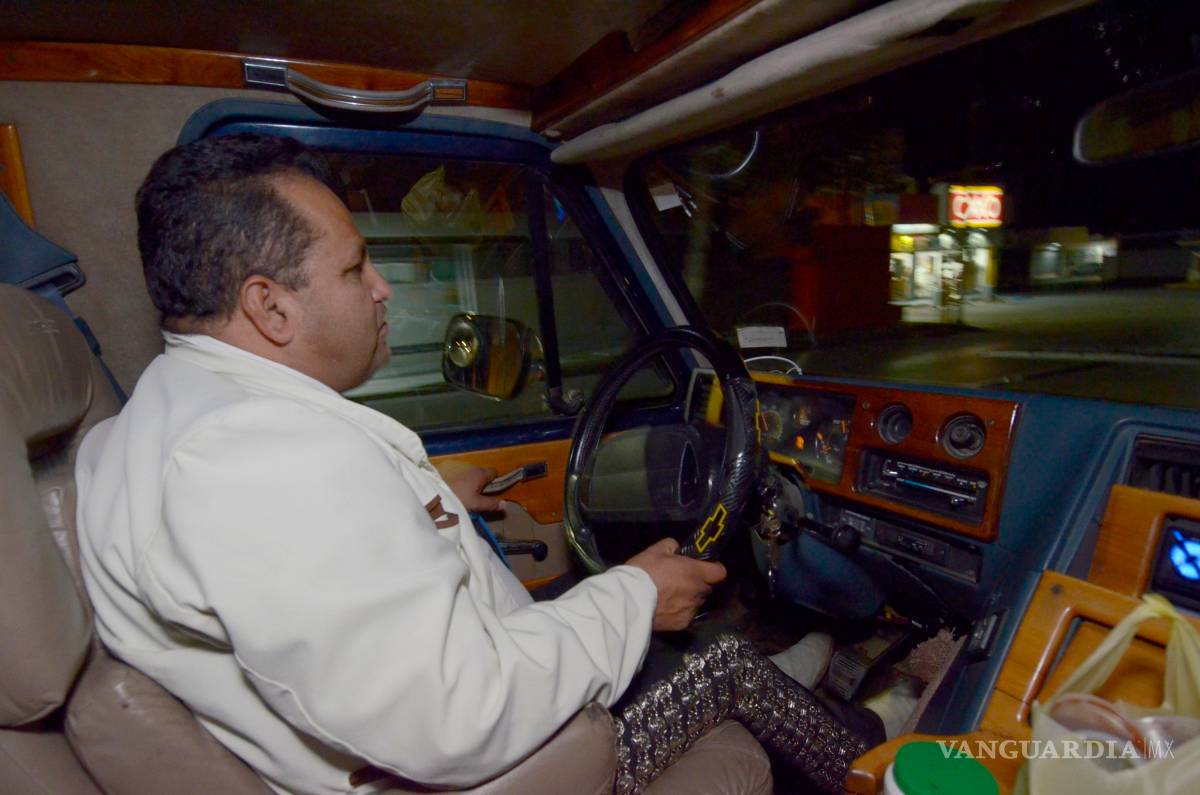 $!Hermoso cariño: Los mariachis del centro de Saltillo