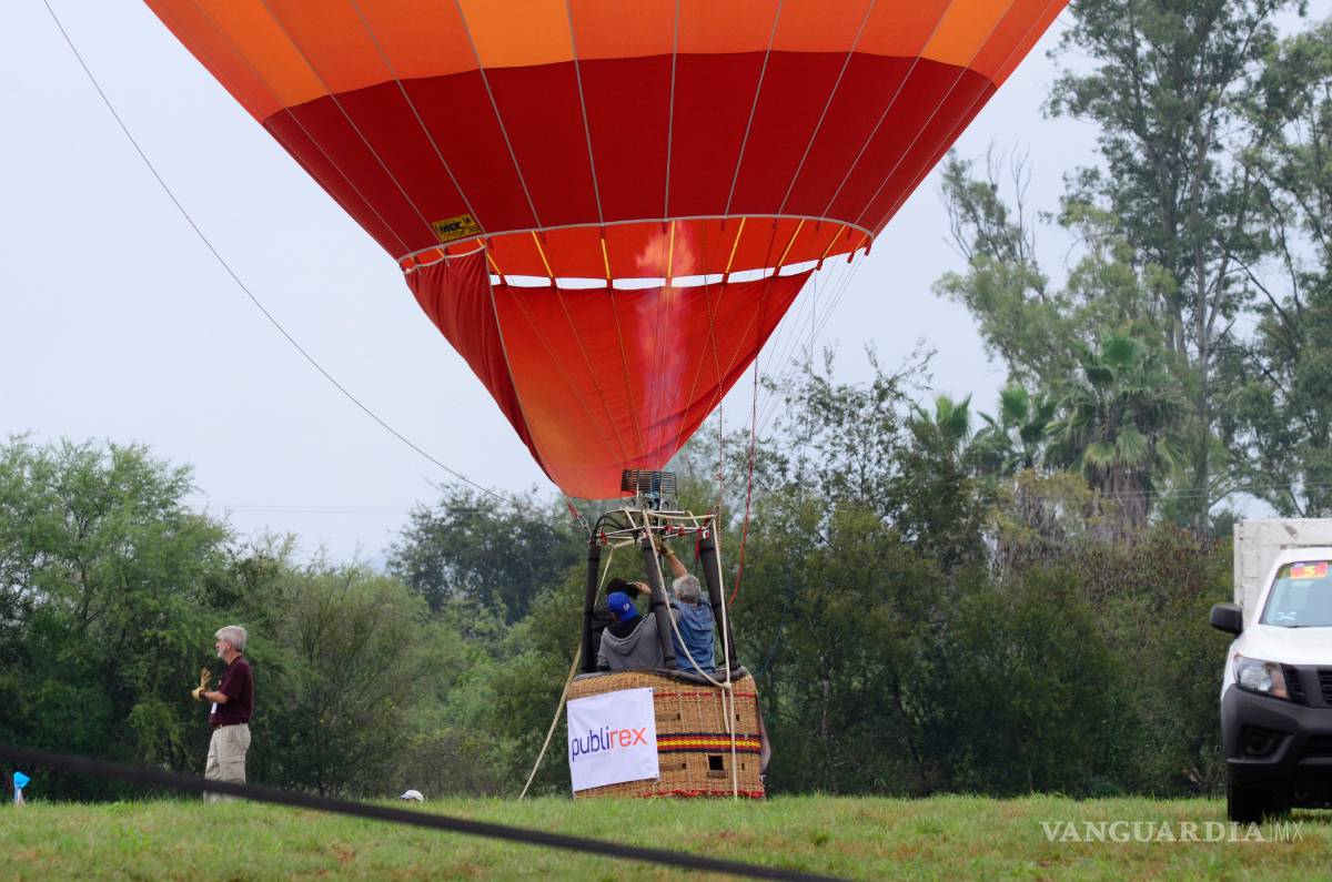 $!Santiago, Nuevo León: Luz, color y gastronomía en Festival Cielo Mágico