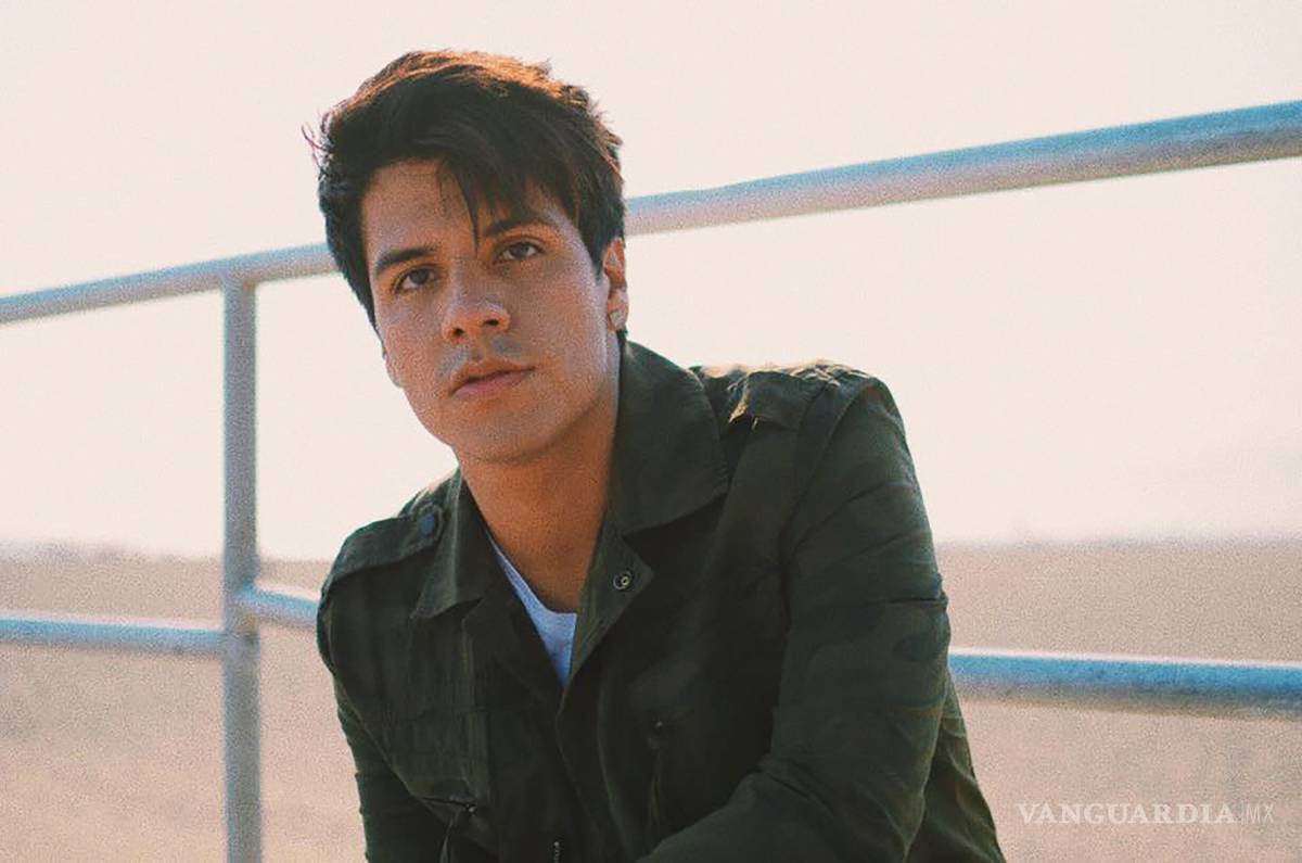 $!'Hijo' de Juan Gabriel no podrá venir a homenaje en México porque está de indocumentado en EU