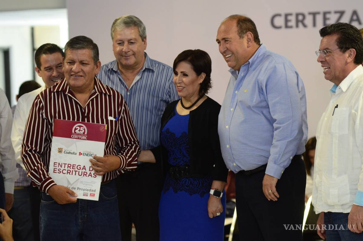 $!Rosario Robles defiende a Peña Nieto y la Reforma Educativa