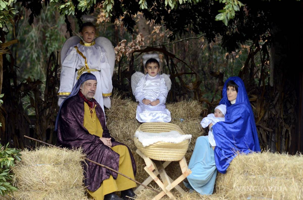 $!Los vecinos de la localidad ourensana de Dacón en la representación de un Belén viviente. EFE/Brais Lorenzo