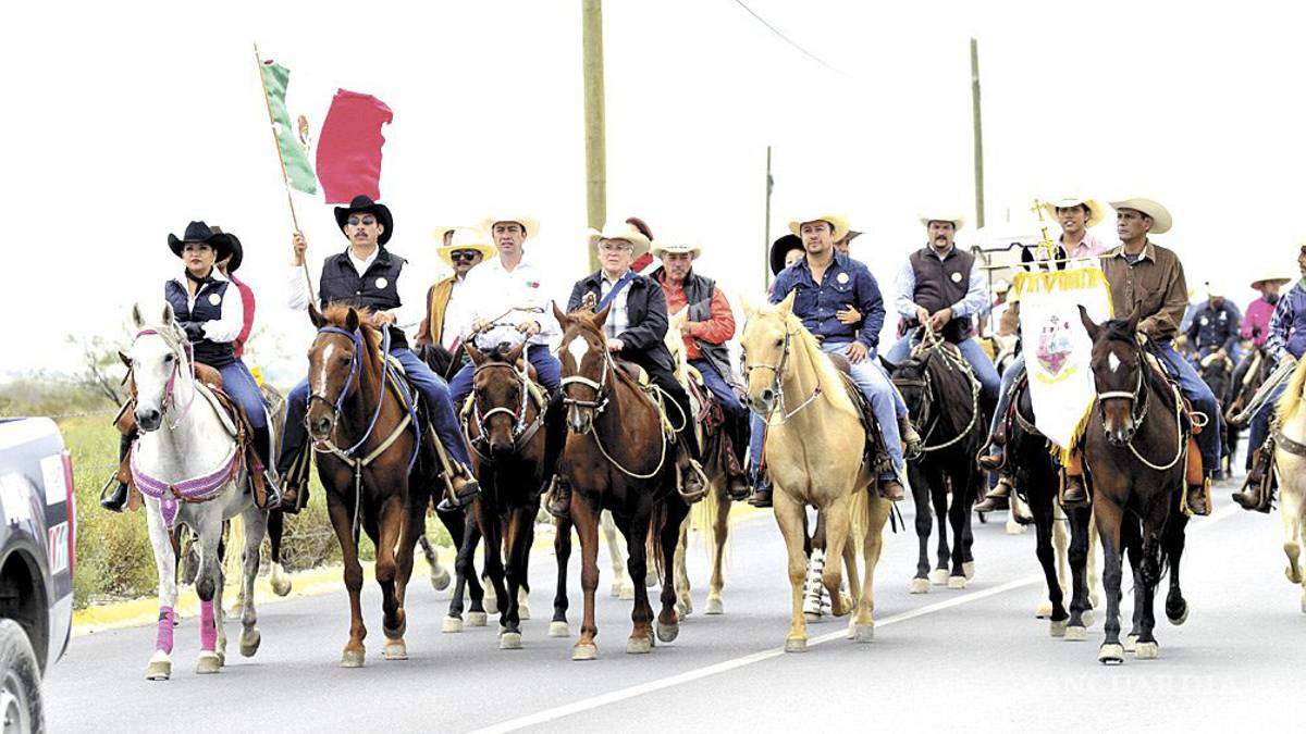Participa Obispo Raúl Vera López en cabalgata