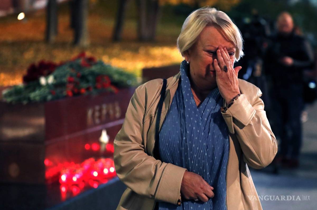 $!Un estudiante de 18 años acribilla a 19 personas en una escuela de Crimea