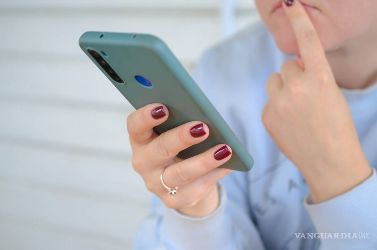 $!El celular se ha convertido en más que un aparato para realizar llamadas, desde allí se realizan diversas acciones lúdicas e incluso trámites.