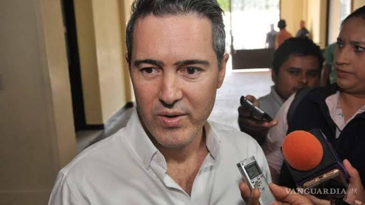 Exhiben con AMLO a José Ramón Gómez Leal, ex administrador de Aduanas en Tamaulipas