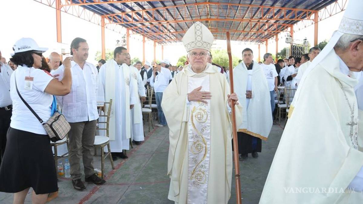 La iglesia tiene que acercarse a los homosexuales: Obispo de Saltillo