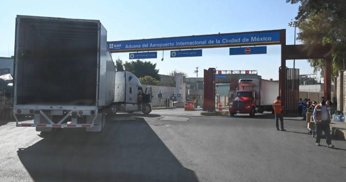 Propuesta de Sheinbaum busca endurecer castigos contra agentes aduanales