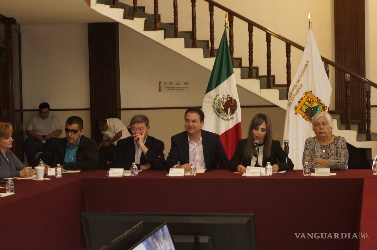 $!Defiende Rogelio Montemayor ante el Congreso el fracking en Coahuila