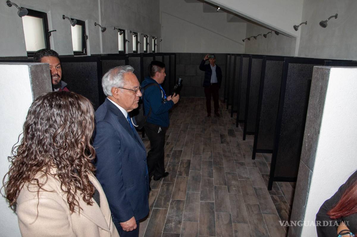 $!Los vestidores fueron remodelados completamente, con la instalación de nuevas regaderas, sanitarios, mingitorios, entre otras cosas.