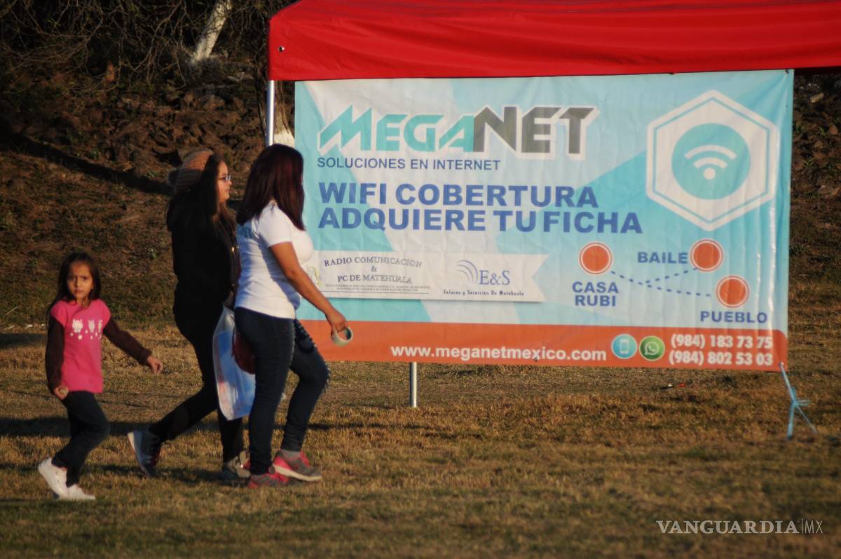 $!Se respira la fiesta en la comunidad de La Joya a unas horas de los XV años de Rubí