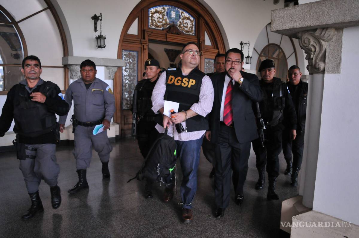 $!El exgobernador Javier Duarte acusa que personal penitenciario lo obligó a comparecer mediante una inyección de adrenalina durante una diligencia en 2022.