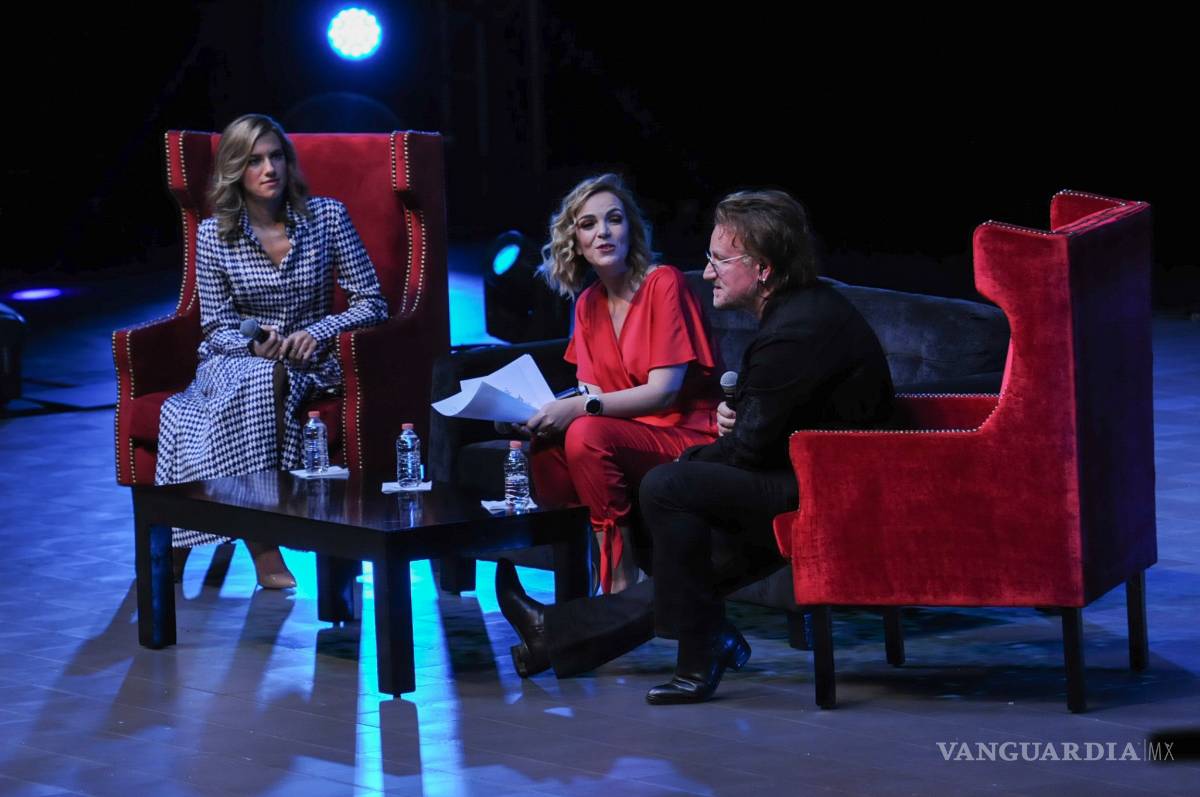 $!Bono dice que el narcotráfico es "una carga muy injusta para México”