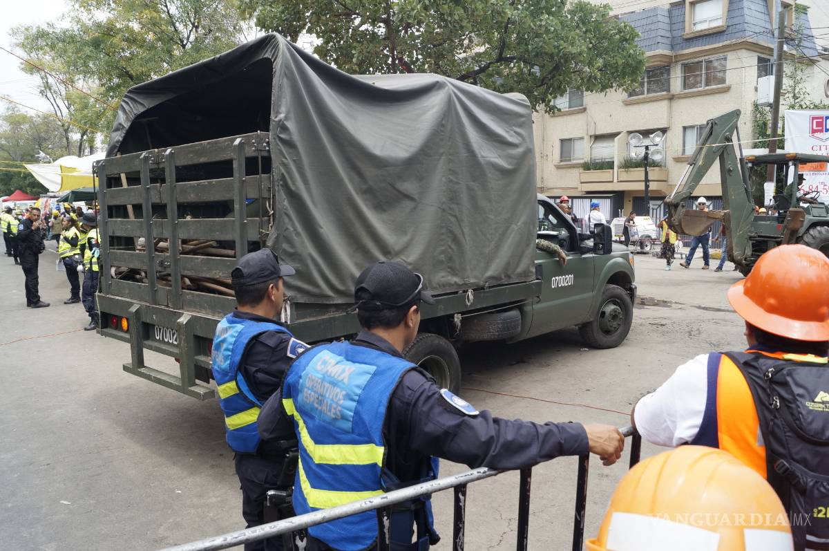 $!Trabajos de rescate en colegio Rébsamen continúan a tres días del sismo (Cobertura Vanguardia)