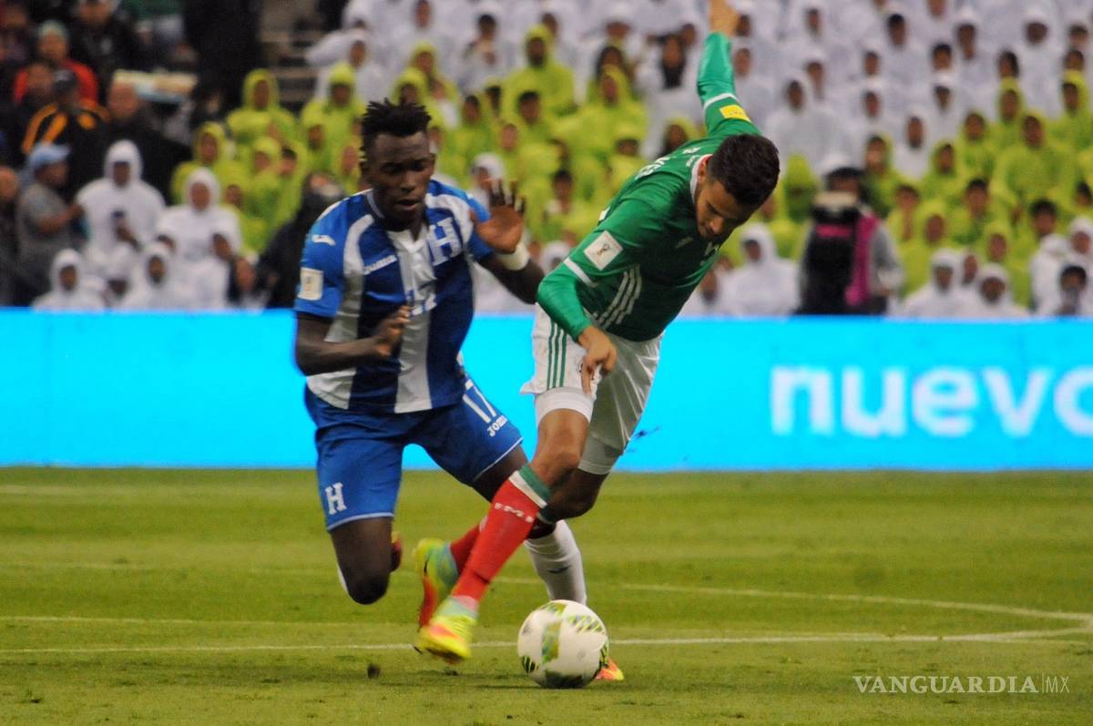 $!Sin minutos en Oporto, la selección es la única salida para Diego Reyes