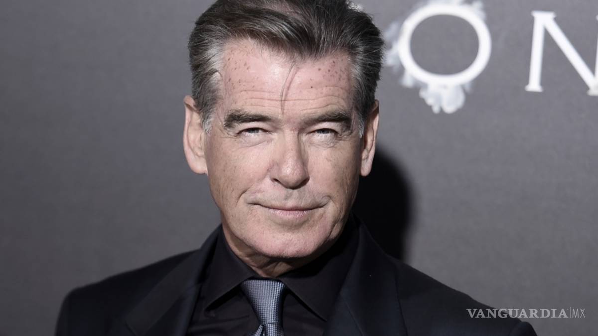 Pierce Brosnan pide a Daniel Craig que siga interpretando a James Bond