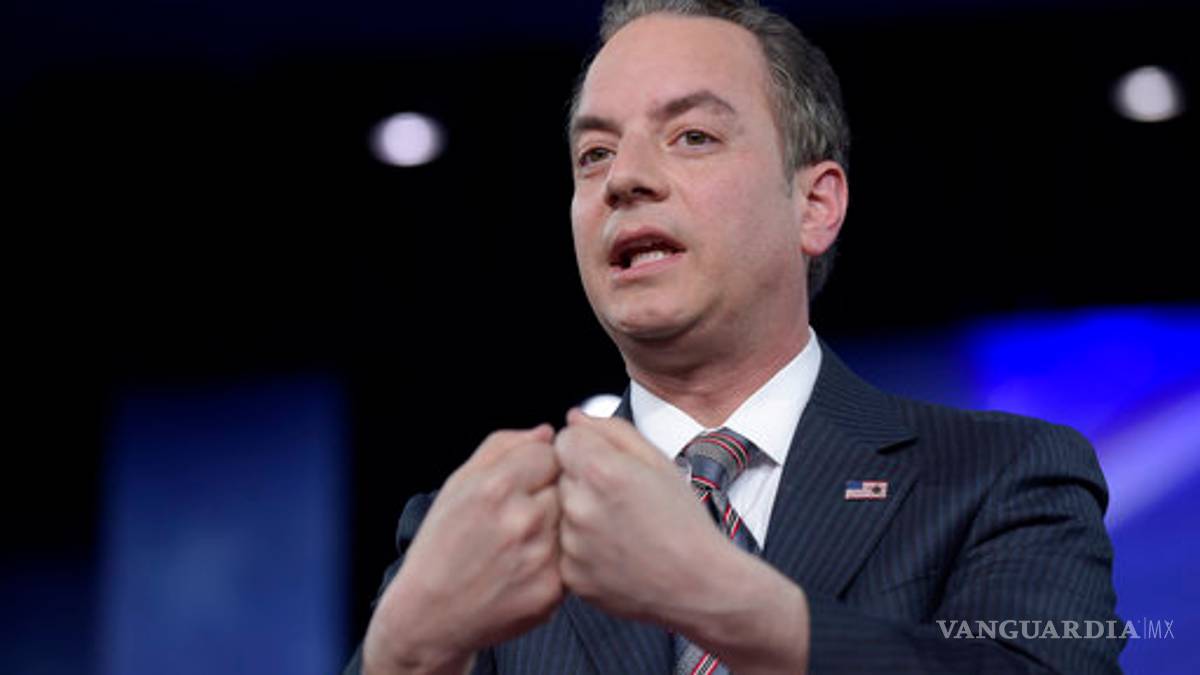 Fiscal especial sobre caso ruso entrevista a ex jefe de gabinete de Trump
