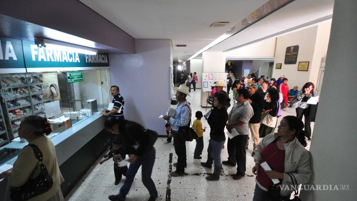 Advierten sobre sanciones a médicos del IMSS que no presten atención a derechohabientes