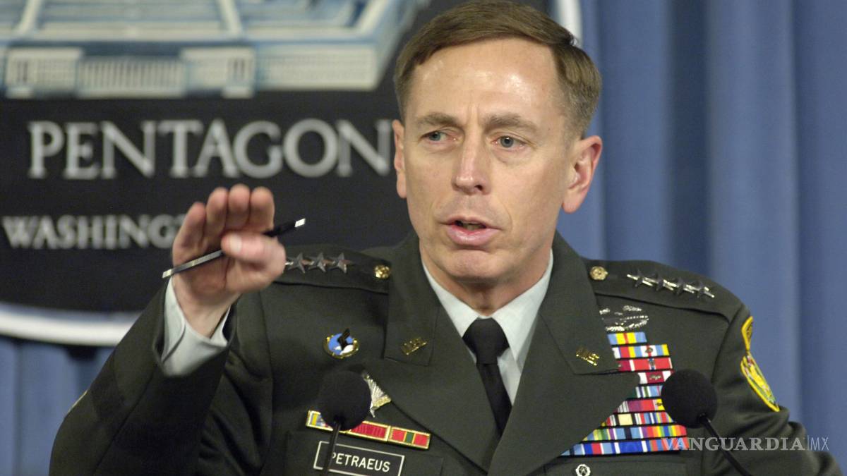 Extitular de la CIA afirma que cortar cabezas fue insuficiente