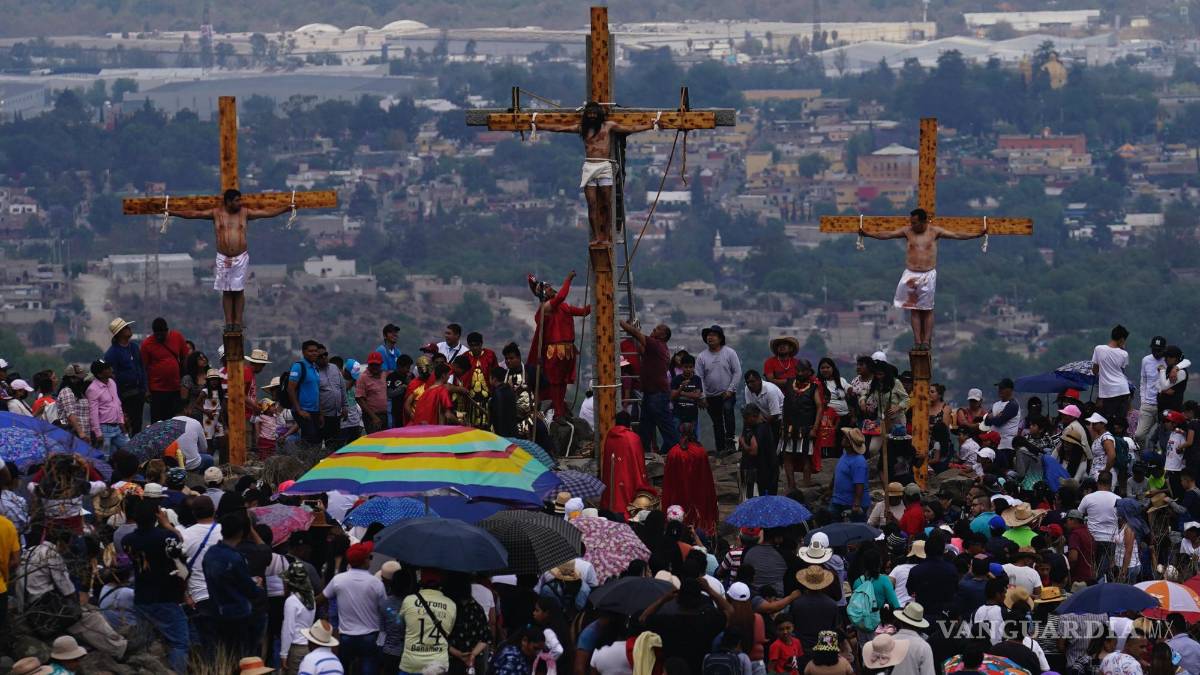 Estas son las 43 imágenes de las representaciones del Viernes Santo que atraparon la atención en el mundo (fotos)