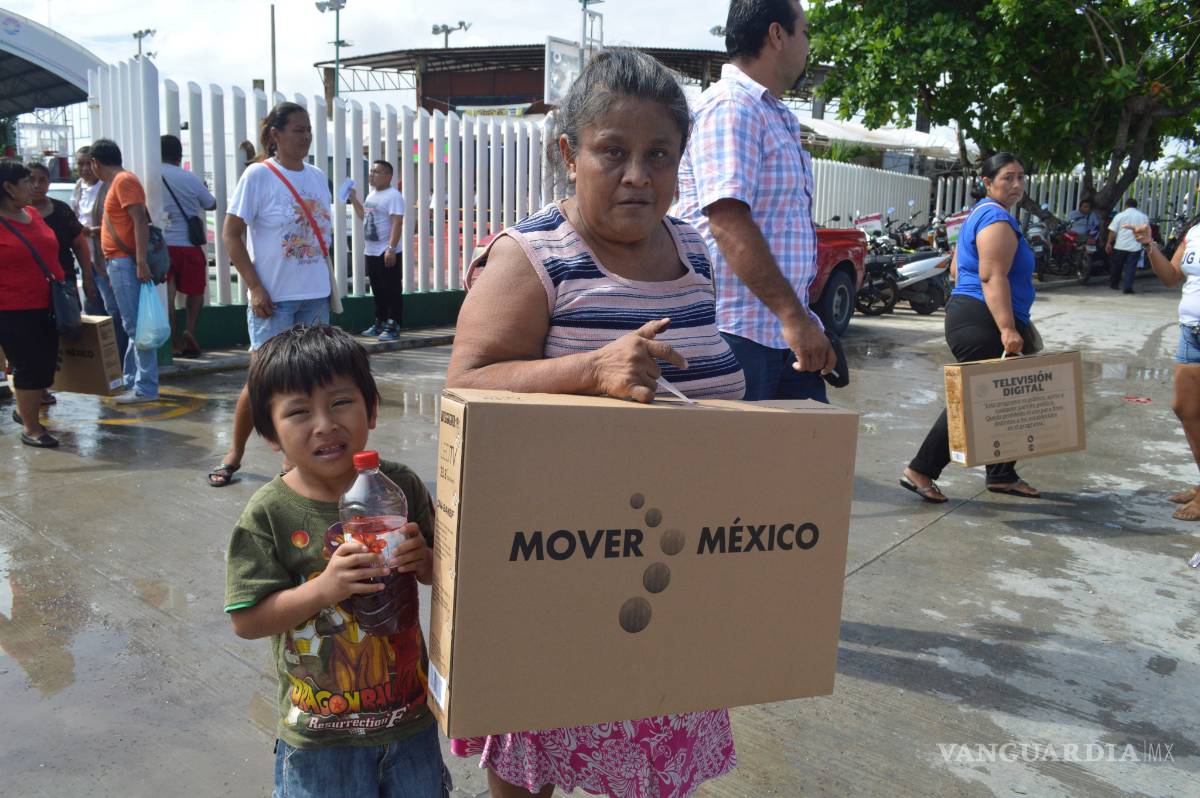 $!Cumplirá Gobierno con entrega de TV’s: Peña Nieto