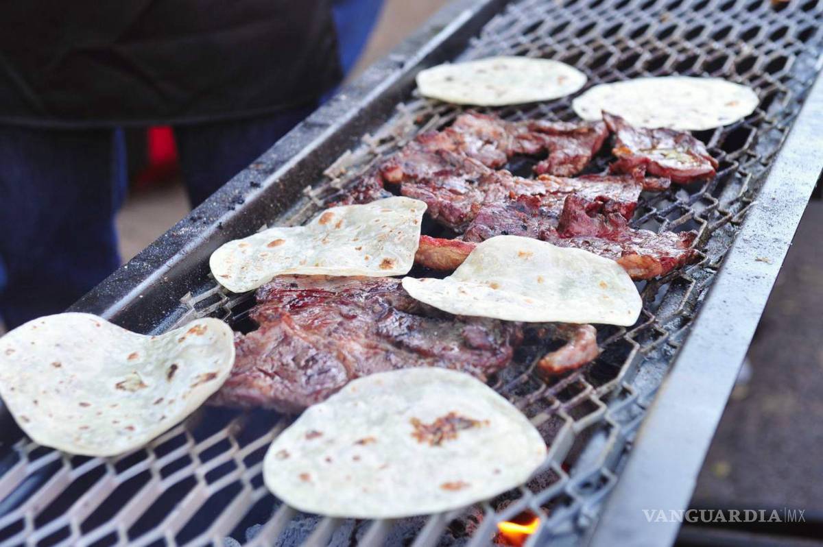 $!“Es preocupante la alta deglución de carne que sustituye a proteínas vegetales como el frijol. La de res tiene un impacto ambiental mayor”, indica Guibrunet
