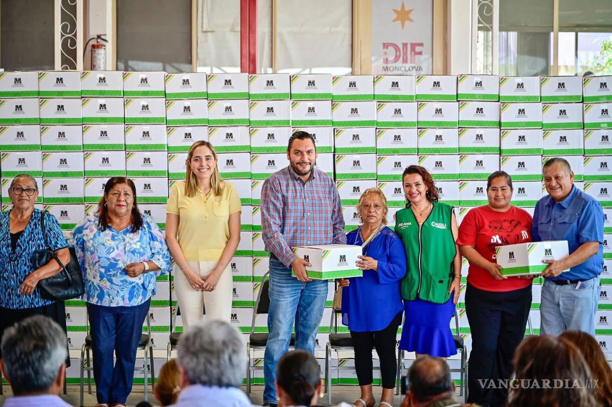 $!Carlos Villarreal reitera su compromiso con el bienestar de las familias monclovenses mediante un nuevo esquema de apoyos.