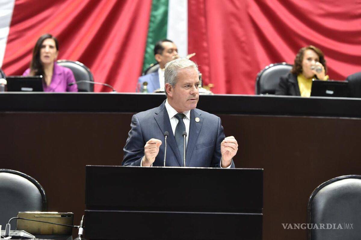 $!El diputado panista Marcelo Torres Cofiño llamó a la población a mantener la calma.