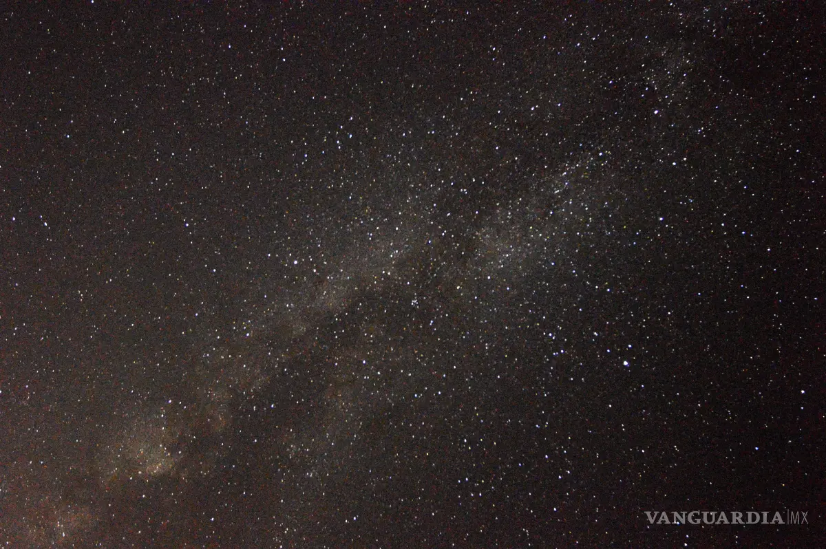$!Lluvias de estrellas y conjunciones entre la Luna y distintos planetas.