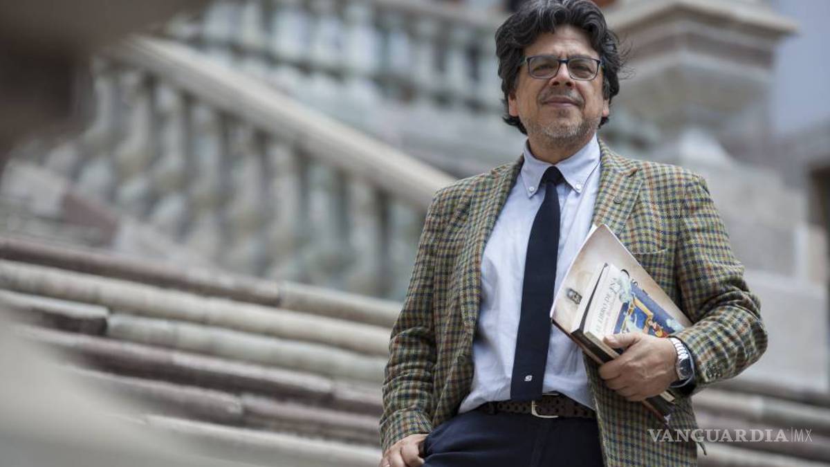 Fernando Iwasaki, Premio Málaga de Ensayo por "Las palabras primas”