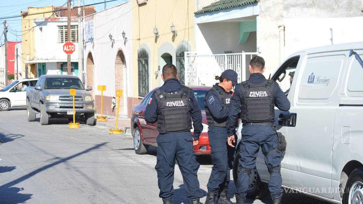 Por reprobar exámenes de control y abuso de autoridad dan de baja a 45 policías de Saltillo en 8 meses