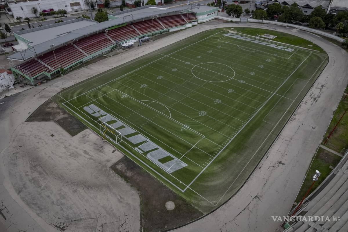 $!Personal técnico continúa evaluando el Estadio Olímpico, que seguirá cerrado hasta nuevo aviso.