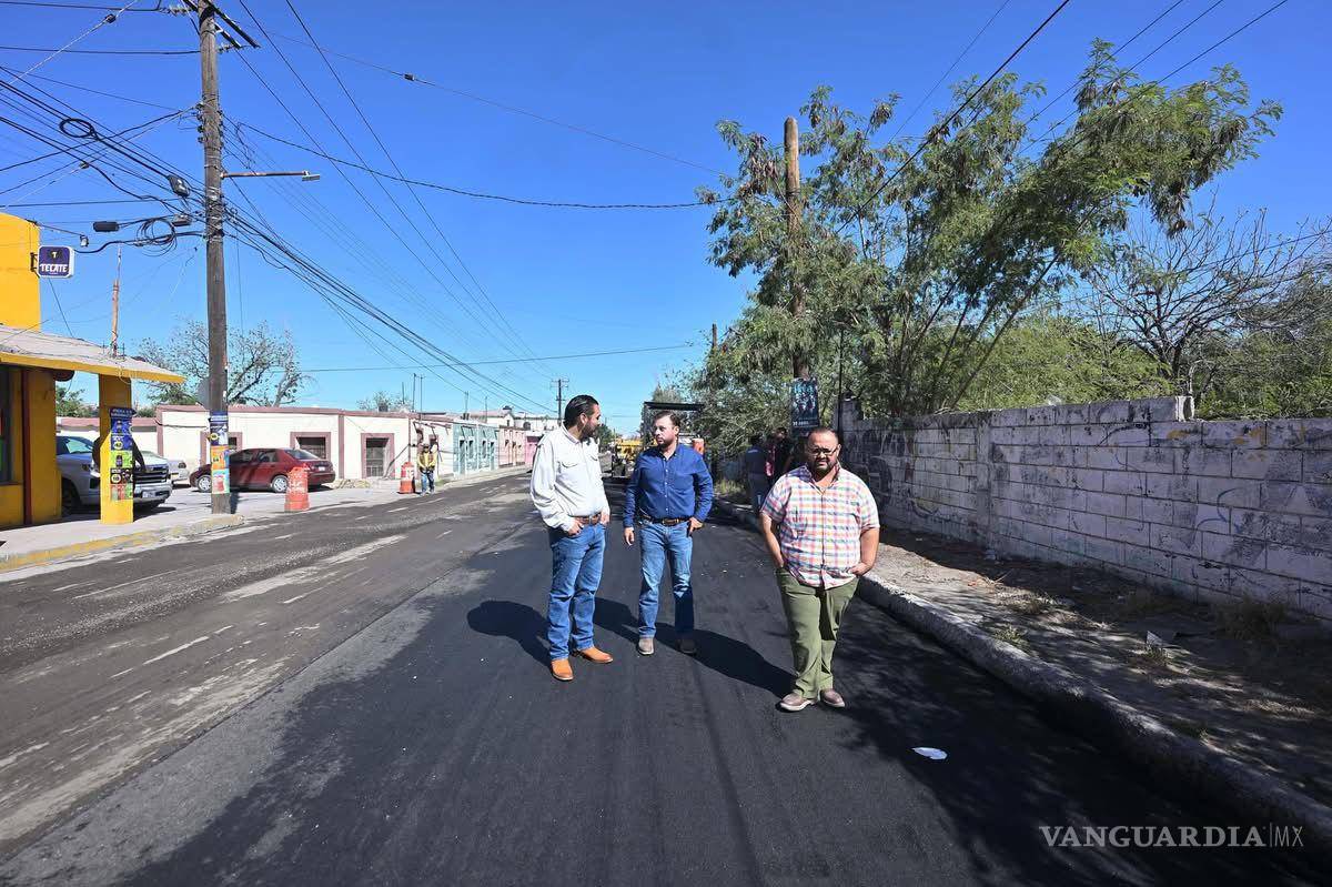 $!Autoridades supervisan avances en obras deportivas y viales en distintos sectores de Monclova.