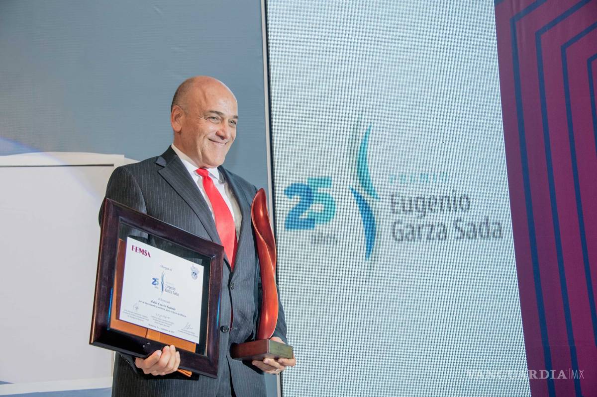 $!FEMSA y el Tecnológico de Monterrey entregan Premio Eugenio Garza Sada 2018
