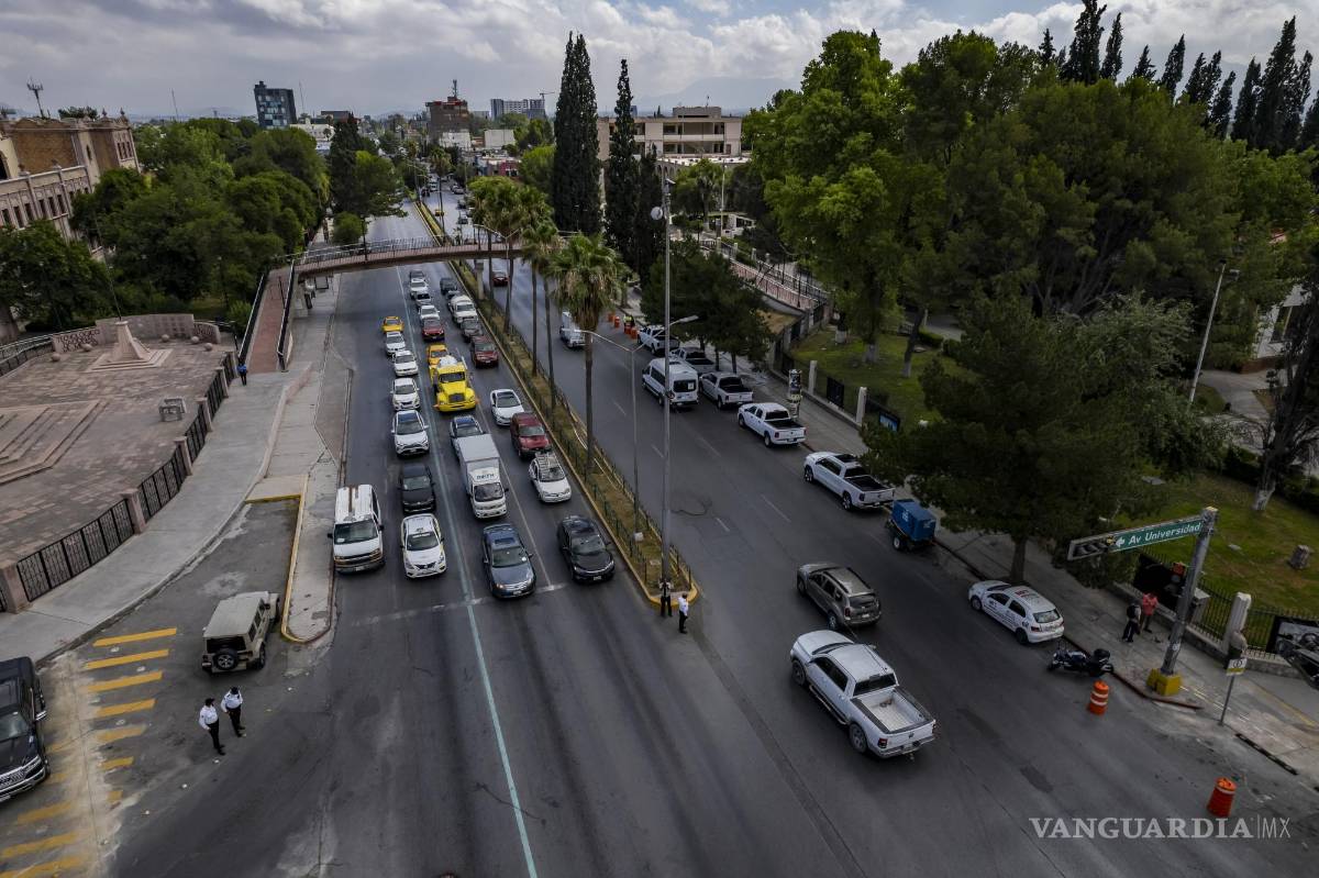 $!Se contempla la instalación de semáforos inteligentes en varios cruces de la vialidad, como parte de mejores en la seguridad vial.