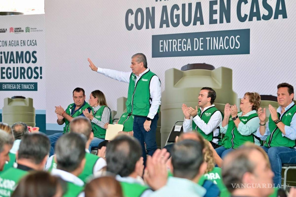 $!Los contenedores tricapa tienen capacidad de 1,100 litros y se ofertan en 400 pesos.