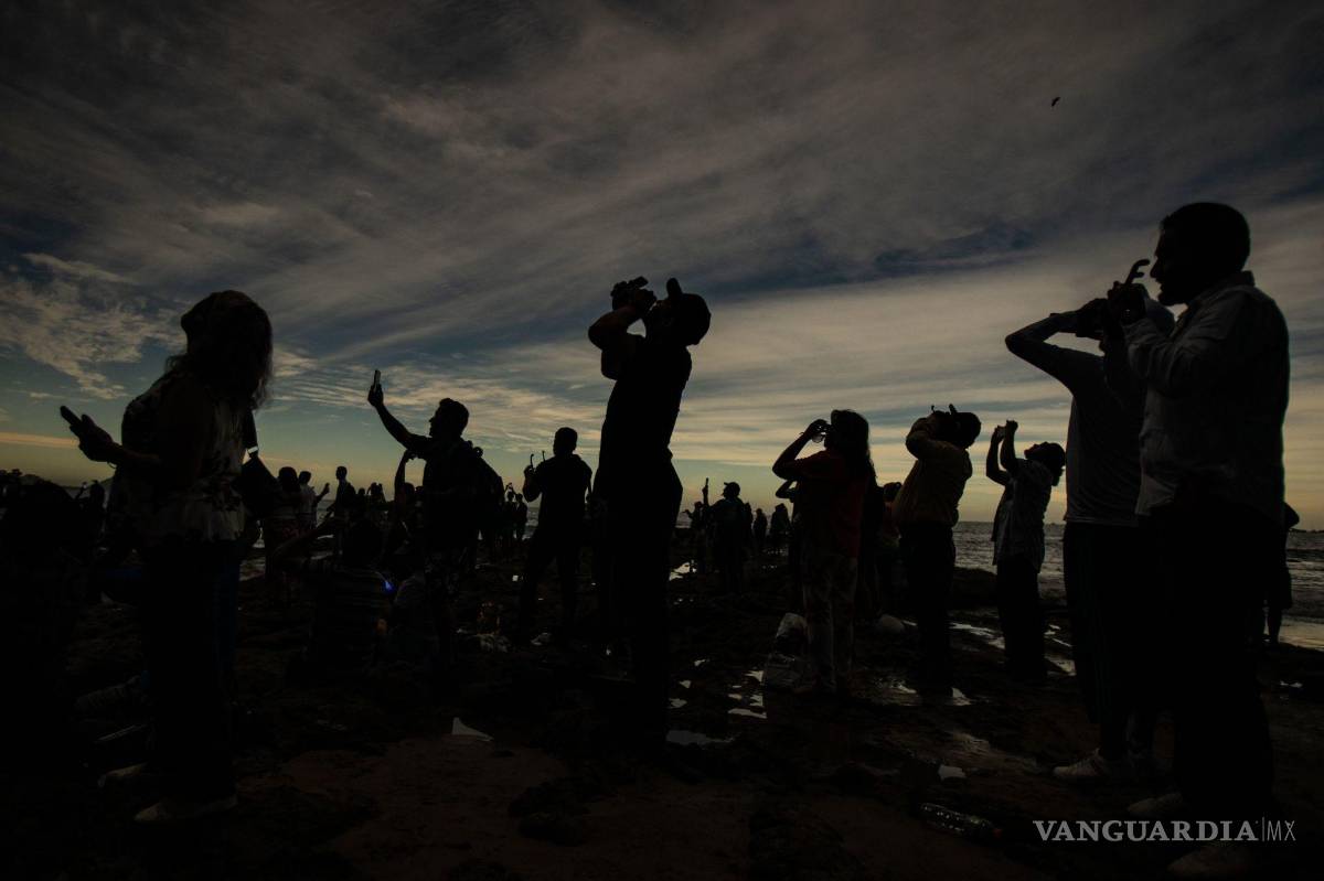 $!Este fenómeno, que no se repetirá en varios lustros, dejó maravillados a quienes tuvieron la oportunidad de presenciarlo.