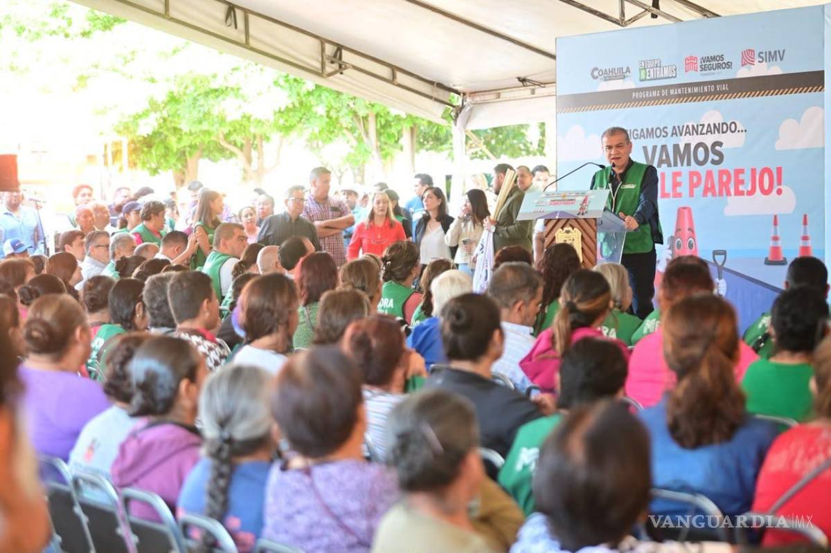 $!Vecinos del ejido La Partida acudieron al arranque del programa de rehabilitación vial encabezado por el alcalde.