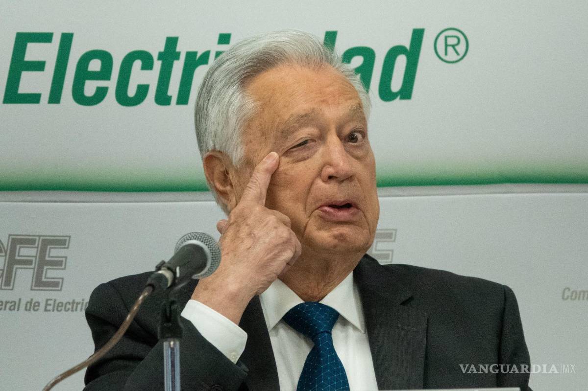 $!Manuel Bartlett, titular de la Comisión Federal de Electricidad.
