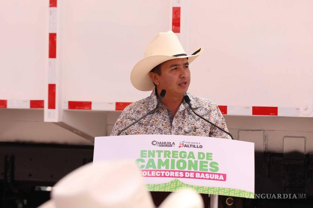 $!El alcalde de Candela, Fernando Juárez Santos, señaló que la donación mejorará el servicio de recolección de basura y la calidad de vida de su población.