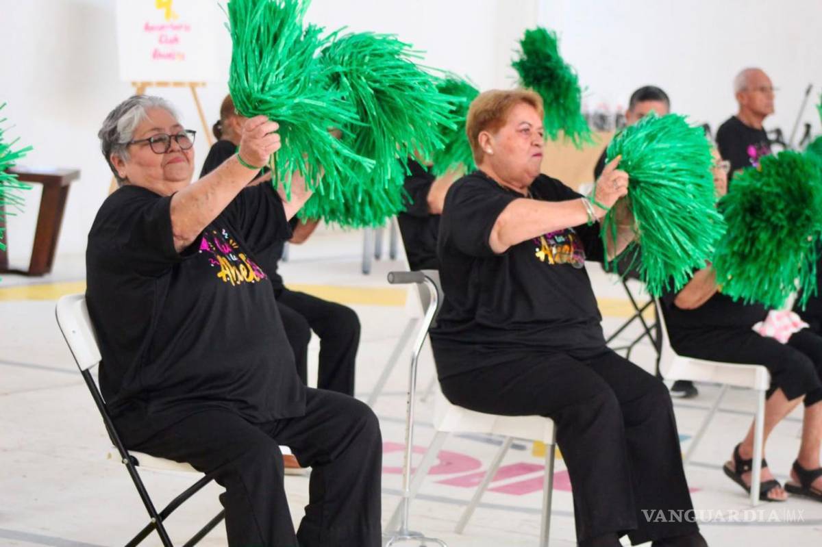 $!Adultos mayores del Club de los Abuelos participaron en las actividades conmemorativas por el cuarto aniversario del programa.