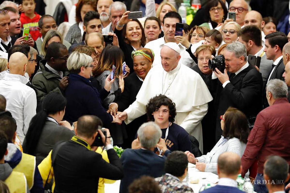 $!Francisco ha sido recordado en los últimos días como “el papa del pueblo”. Se volvió hacia las duras realidades de la vida, pobreza, enfermedad, sufrimiento.