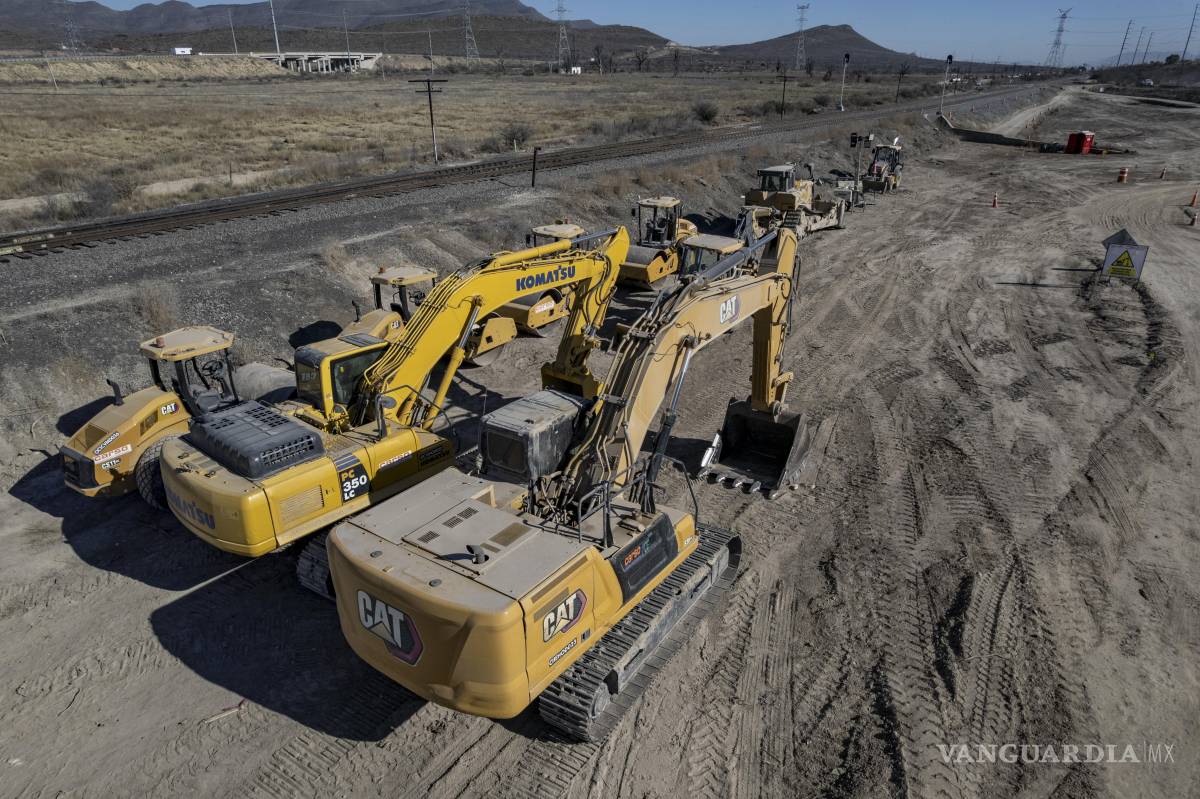 $!Inicia construcción del tren de pasajeros Saltillo-Monterrey; trabajan tramo de 15 km en Derramadero