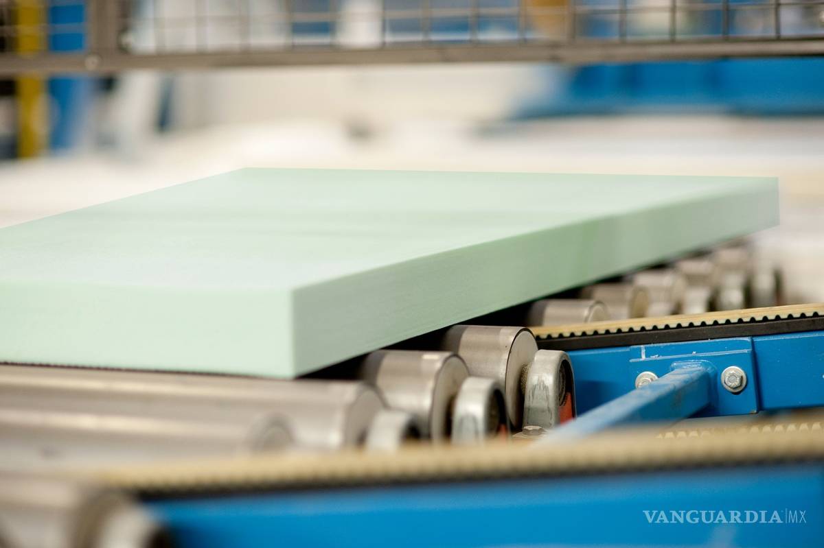 $!Casas de plástico reciclado, una solución al exceso de residuos contaminantes