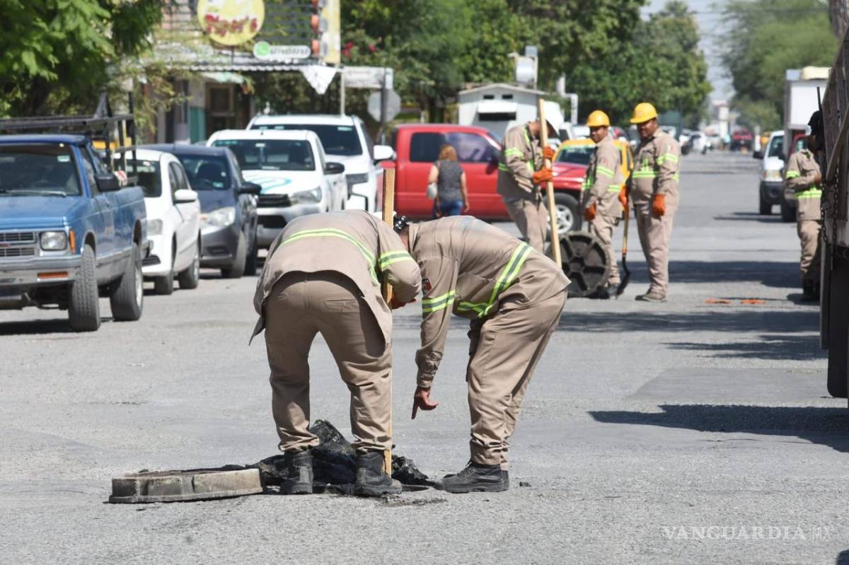$!Las cuadrillas realizaron trabajos de revisión y reparación como parte del plan para atender el rezago en la infraestructura hidráulica.