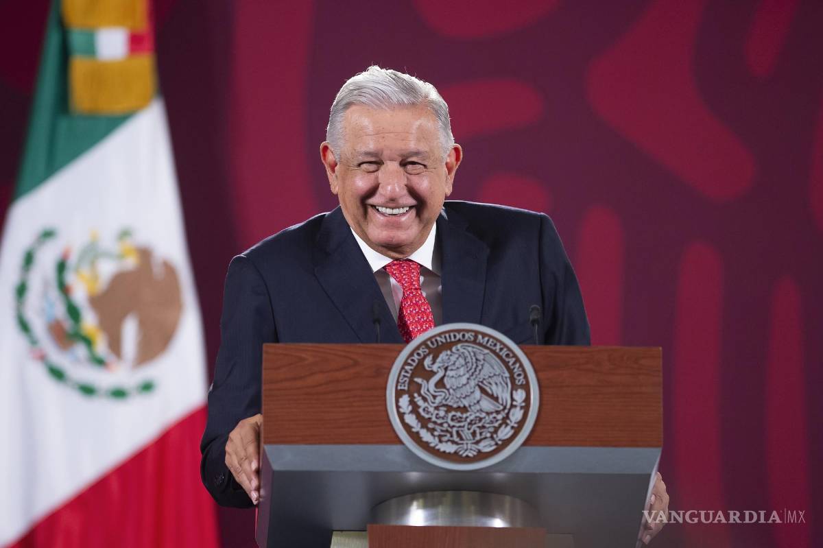 $!Andrés Manuel López Obrador, presidente de México, durante una rueda de prensa en Palacio Nacional.