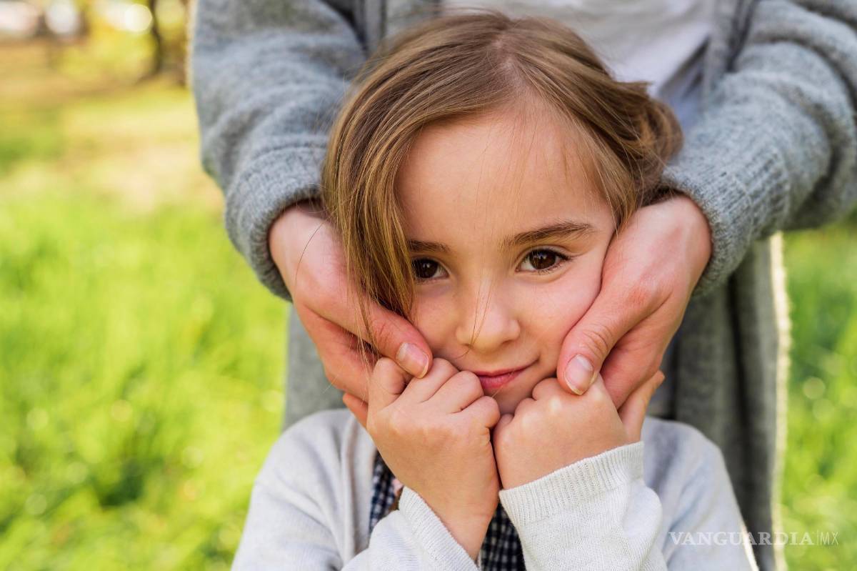 $!Los padres deben arropar emocionalmente a sus hijos pequeños.