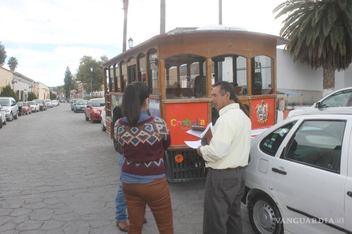$!Cierran Alcaldía de Parras para impedir embargo de bienes